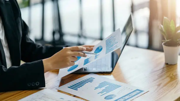 كيف تختار برنامج حسابات؟